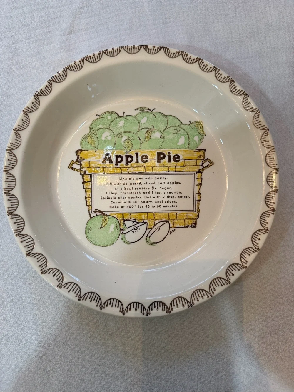 VTG Apple Pie Ceramic Pie Plate with Green Apple Graphic